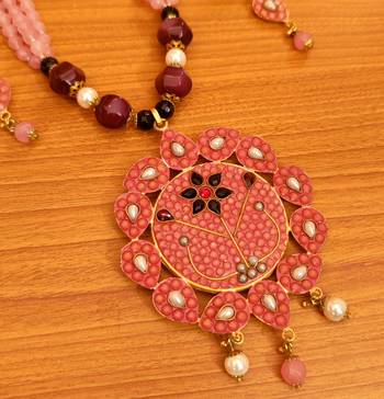 Pink necklace-sets 3