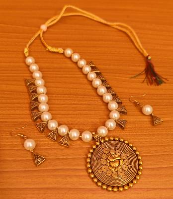 White necklace-sets 1