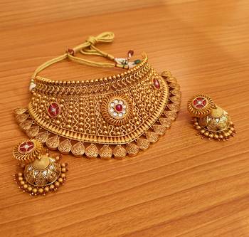 Red necklace-sets 1