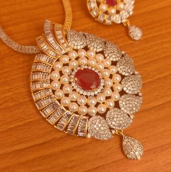 Red pendants 3