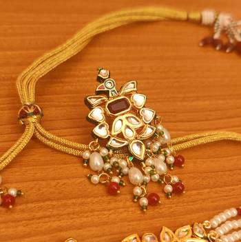 Red necklace-sets 2