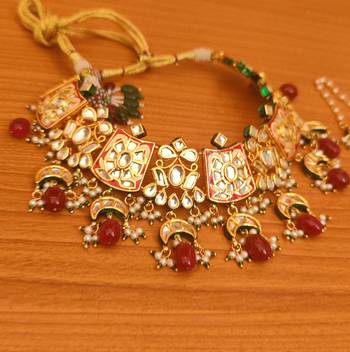 Red necklace-sets 2