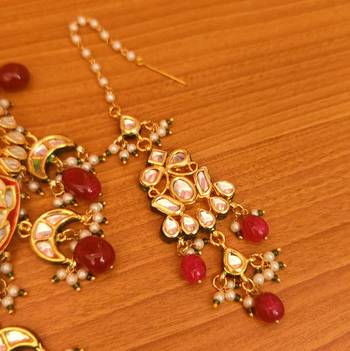 Red necklace-sets 3