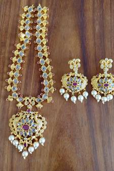 White agate necklaces