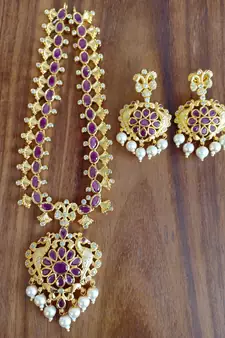 Red agate necklaces