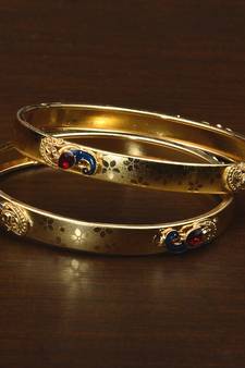Matte and Gold Finished Meenakari Worked Pair of Designer Bangles BD512
