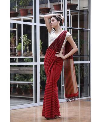 Red black handwoven cotton saree 4