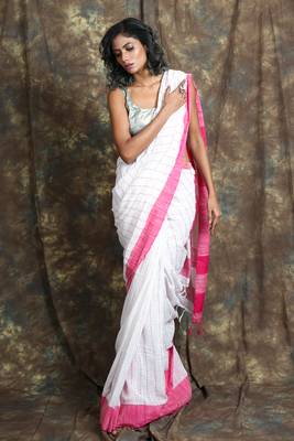White plain blended cotton saree with blouse 1