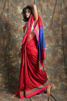 Red plain blended cotton saree with blouse 2