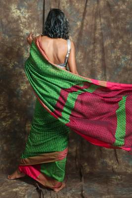 Green plain blended cotton saree with blouse 3