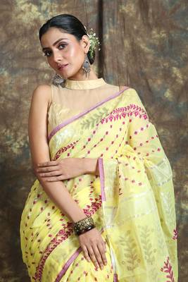 Yellow woven blended cotton saree  4