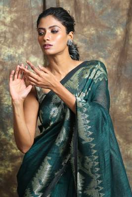 Green woven linen saree with blouse 4
