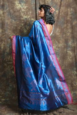 Blue woven silk saree with blouse 3