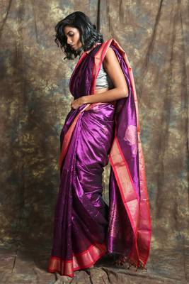Magenta woven silk saree with blouse 2