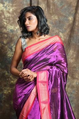 Magenta woven silk saree with blouse 4