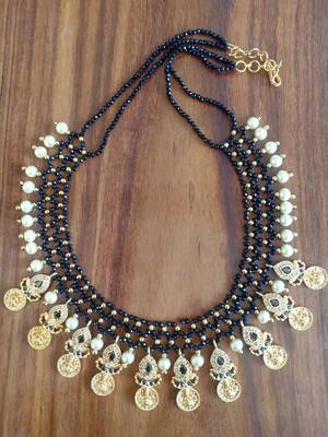 Black agate necklaces 1