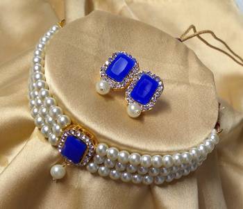 Blue  necklaces 1