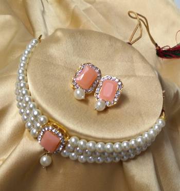 Peach necklaces 1