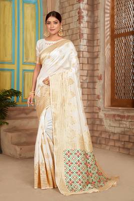 White woven silk saree with blouse 1