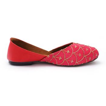 Purely Lush Pink Color Handmade Designer Jutti for women Mojari Khussa 2
