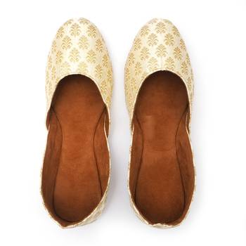 Purely Lush Golden Jutti for Women Flats Ladies Footwear Mojari Khussa 1