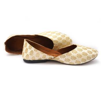 Purely Lush Golden Jutti for Women Flats Ladies Footwear Mojari Khussa 3