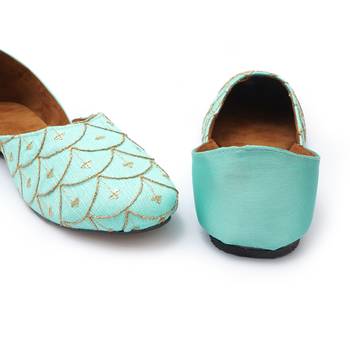 Purely Lush Hand Crafted Punjabi Jutti for Women Mojari Khussa Ladies Footwear 5