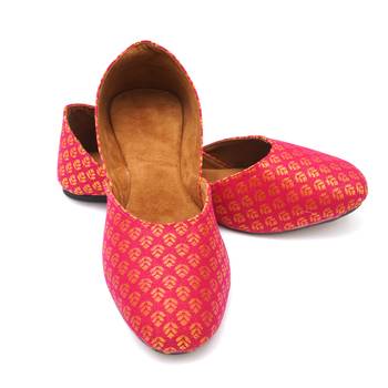 Purely Lush Ethnic Red Jaipuri Jutti for women Mojari Khussa Bellies 4