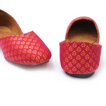 Purely Lush Ethnic Red Jaipuri Jutti for women Mojari Khussa Bellies 5