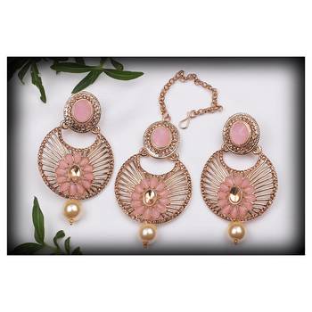 Pink maang-tikka 2