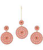 Pink maang-tikka