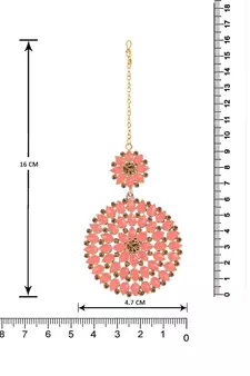 Pink maang-tikka