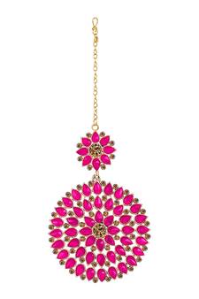 Pink maang-tikka