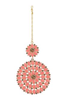 Pink maang-tikka