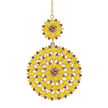 Yellow maang-tikka 1