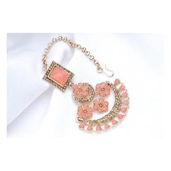 Pink maang-tikka 2