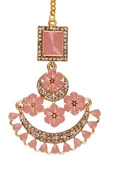 Pink maang-tikka