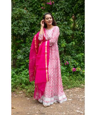 pink pure hand block printed linen gown with kota doriya chunni 5