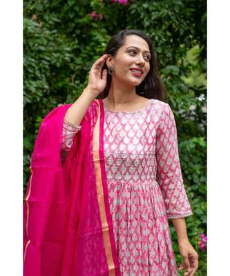 pink pure hand block printed linen gown with kota doriya chunni 7