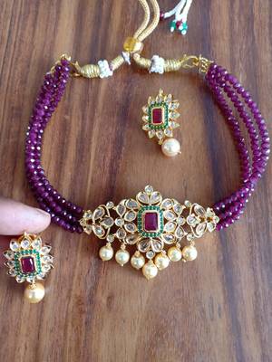 Maroon agate necklaces 2