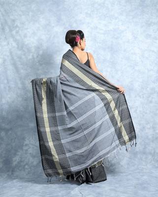 Grey Woven Blended Cotton Saree With Blouse 4