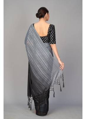 Black woven silk saree with blouse 3