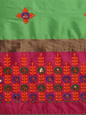 Green embroidered cotton silk saree with blouse 4