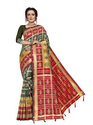 Green hand woven banarasi silk saree with blouse 1