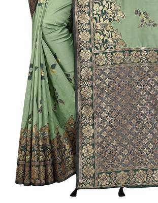 Light green hand woven banarasi silk saree with blouse 3