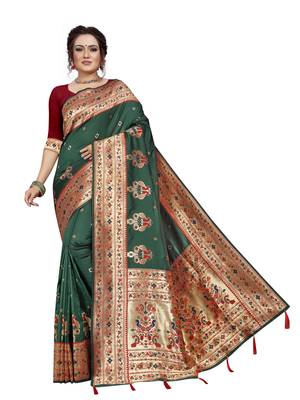 Green hand woven banarasi silk saree with blouse 1