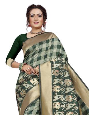 Green hand woven banarasi silk saree with blouse 2