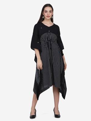Shaily Black Colour Cotton Lace And Hand Work Kuftan 4