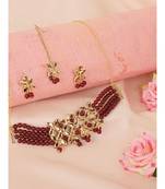 Traditional Maroon Pearl Kundan Choker With Earring Maangtika
