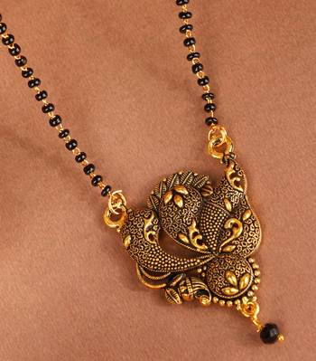 Gold Emerald antique gold Alloy   Mangalsutra 3